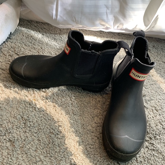 Hunters - Picture 2 of 2